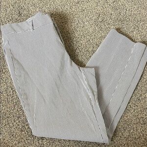 ⭐️ 3 for $20 Elle dress pant chino style striped size 6